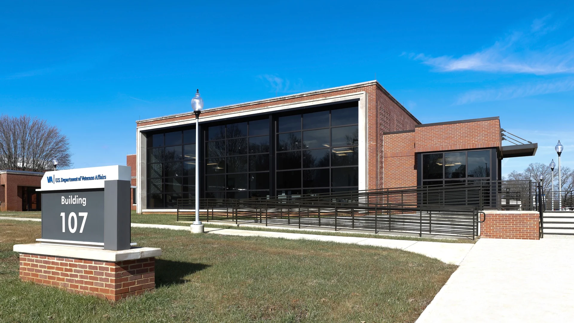 front exterior of Murfreesboro integrated health